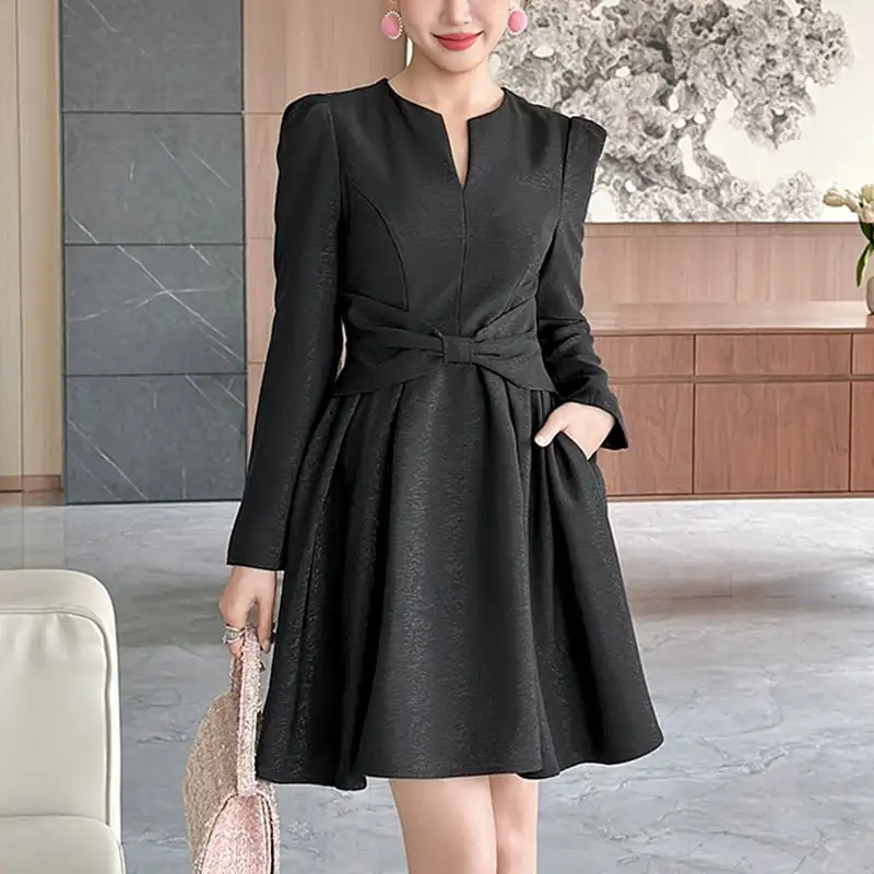 ワンピース ウエスト絞り Aライン 長袖 ブラック