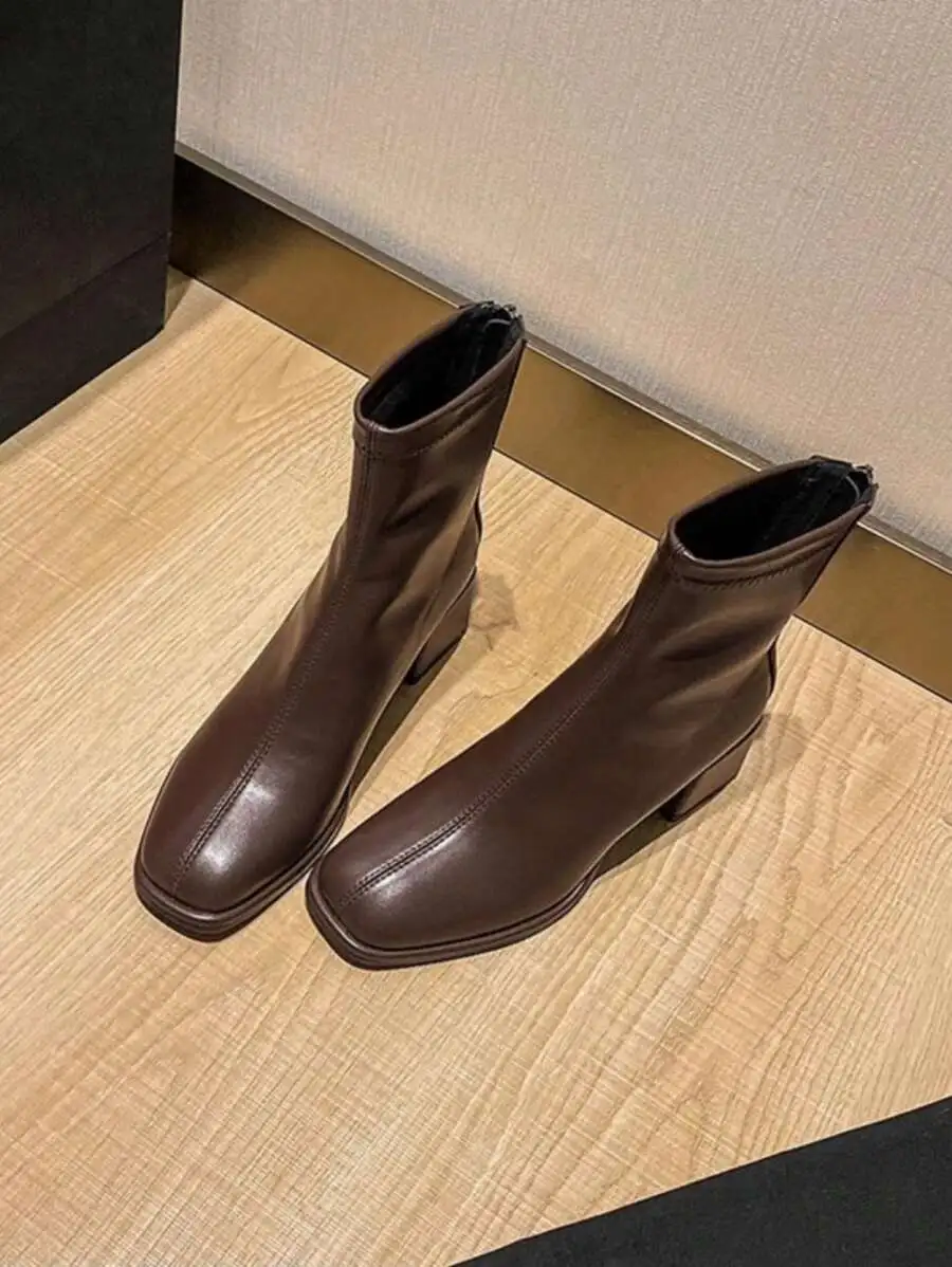 厚めヒール ホワイト レディース ショートブーツ