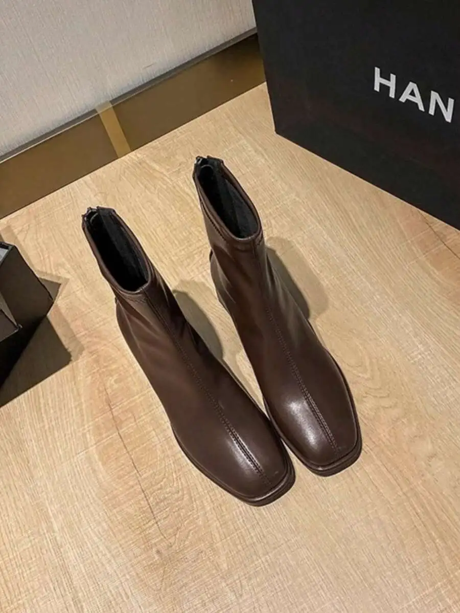 厚めヒール ホワイト レディース ショートブーツ