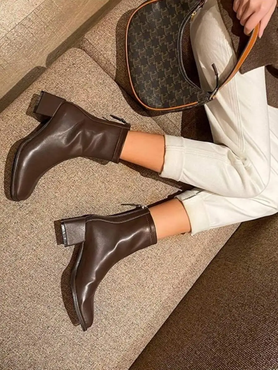 厚めヒール ホワイト レディース ショートブーツ