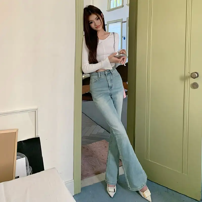 ボトムス デニムパンツ レトロ フレア ライトブルー