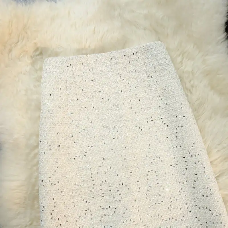ボトムス スカート 2色展開 スパンコール バックスリット ツイード ホワイト ブラック