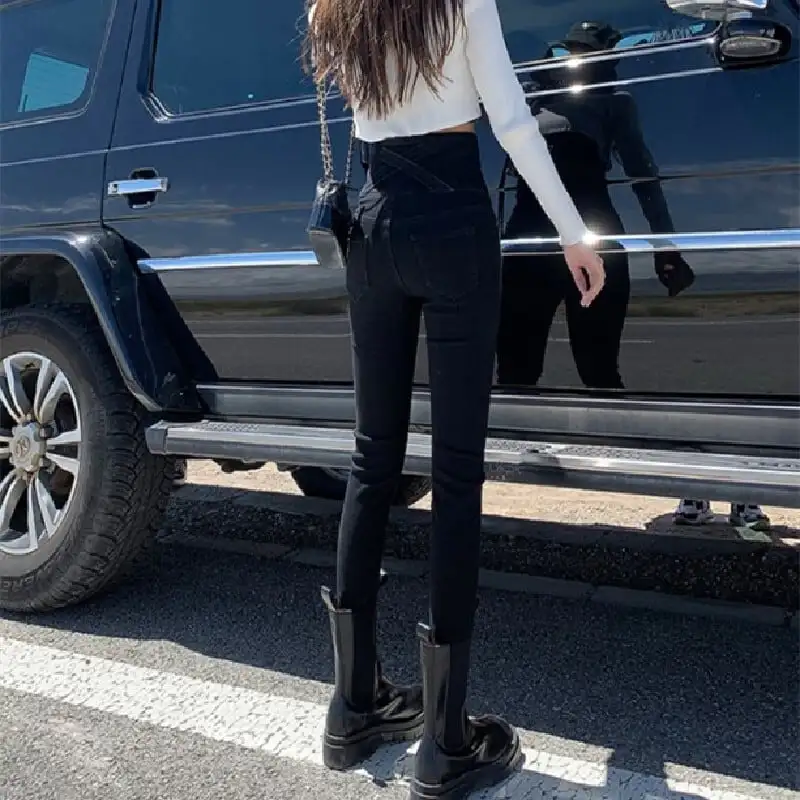 ボトムス デニムパンツ ３色展開 着痩せ ハイウエスト 流行兆し