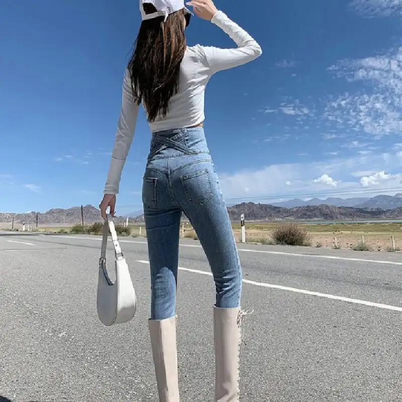 ボトムス デニムパンツ ３色展開 着痩せ ハイウエスト 流行兆し