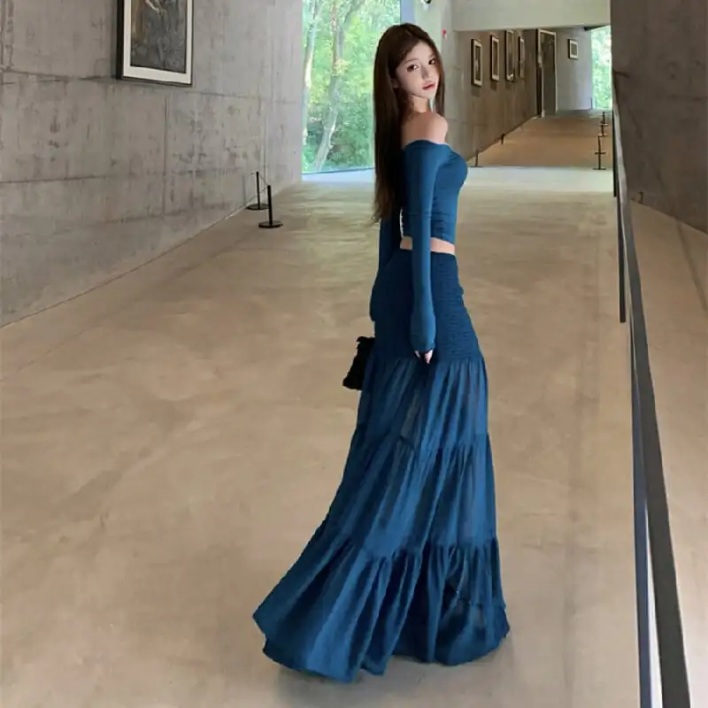 セットアップ トップス+スカート ボートネックデザイン 無地 ブルー