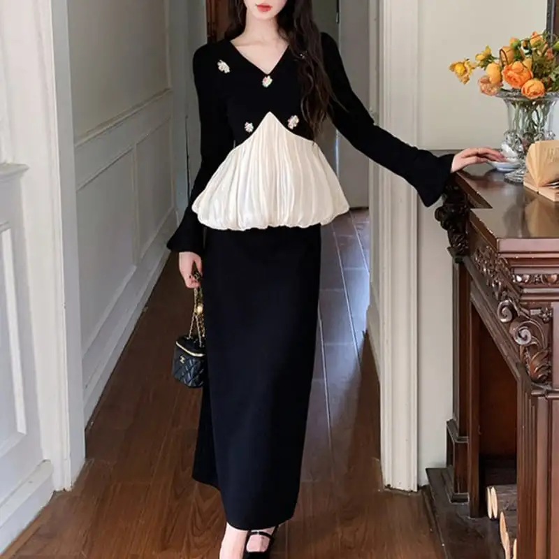 セットアップ トップス+スカート スピーカースリーブ 長袖 デザイン感 ブラック