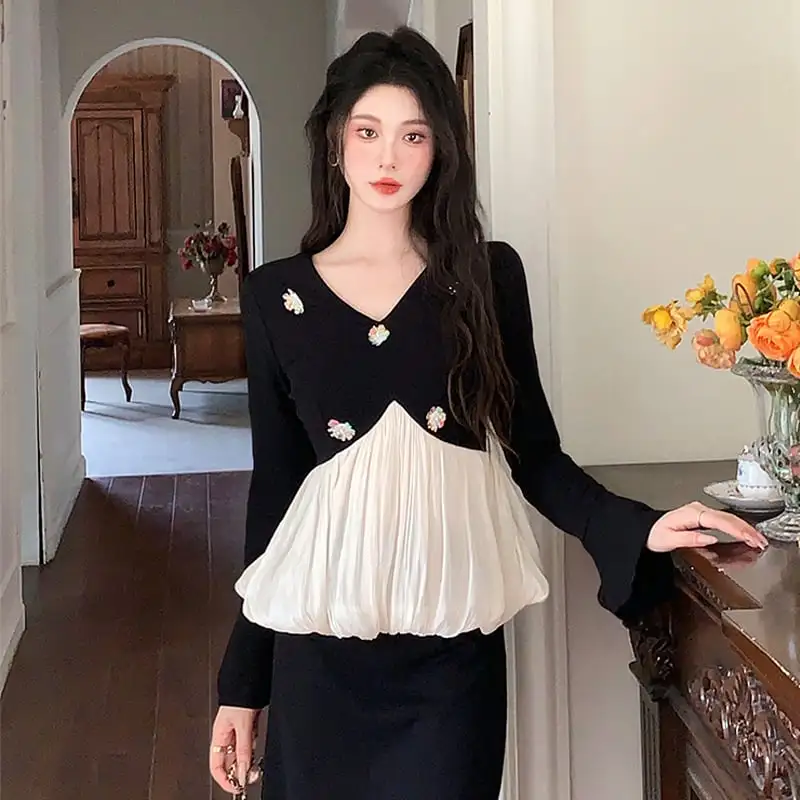 セットアップ トップス+スカート スピーカースリーブ 長袖 デザイン感 ブラック