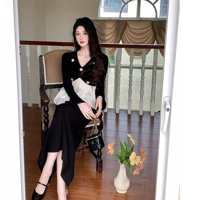 セットアップ トップス+スカート スピーカースリーブ 長袖 デザイン感 ブラック