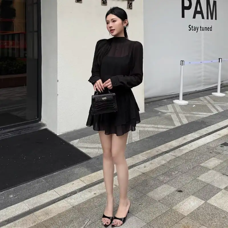 セットアップ トップス+スカート バックリボン ペプラム ブラック