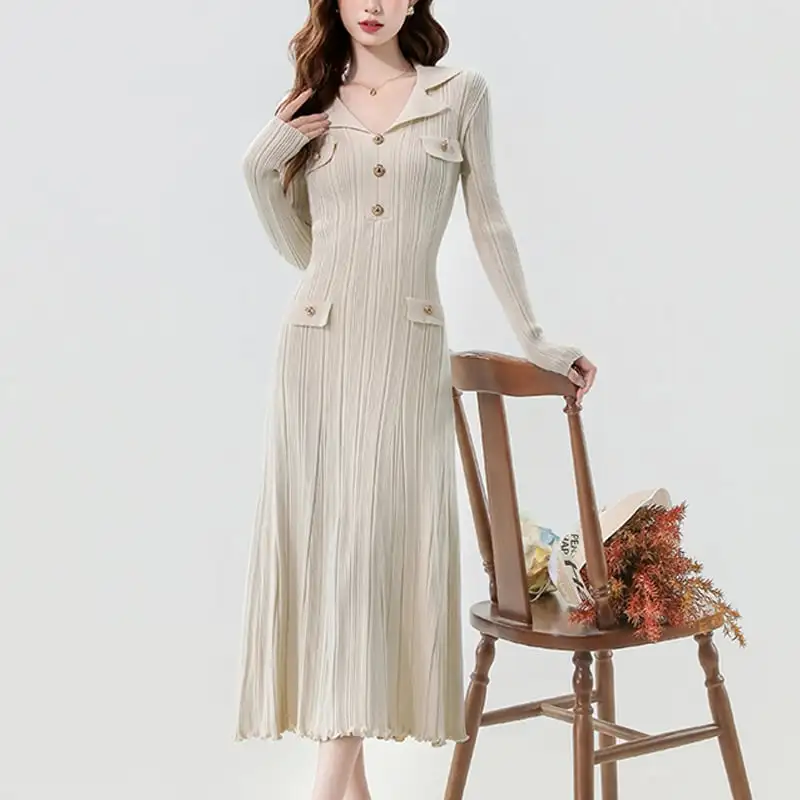 ワンピース ３色展開 ニット シンプル 長袖 レッド ブラック ベージュ