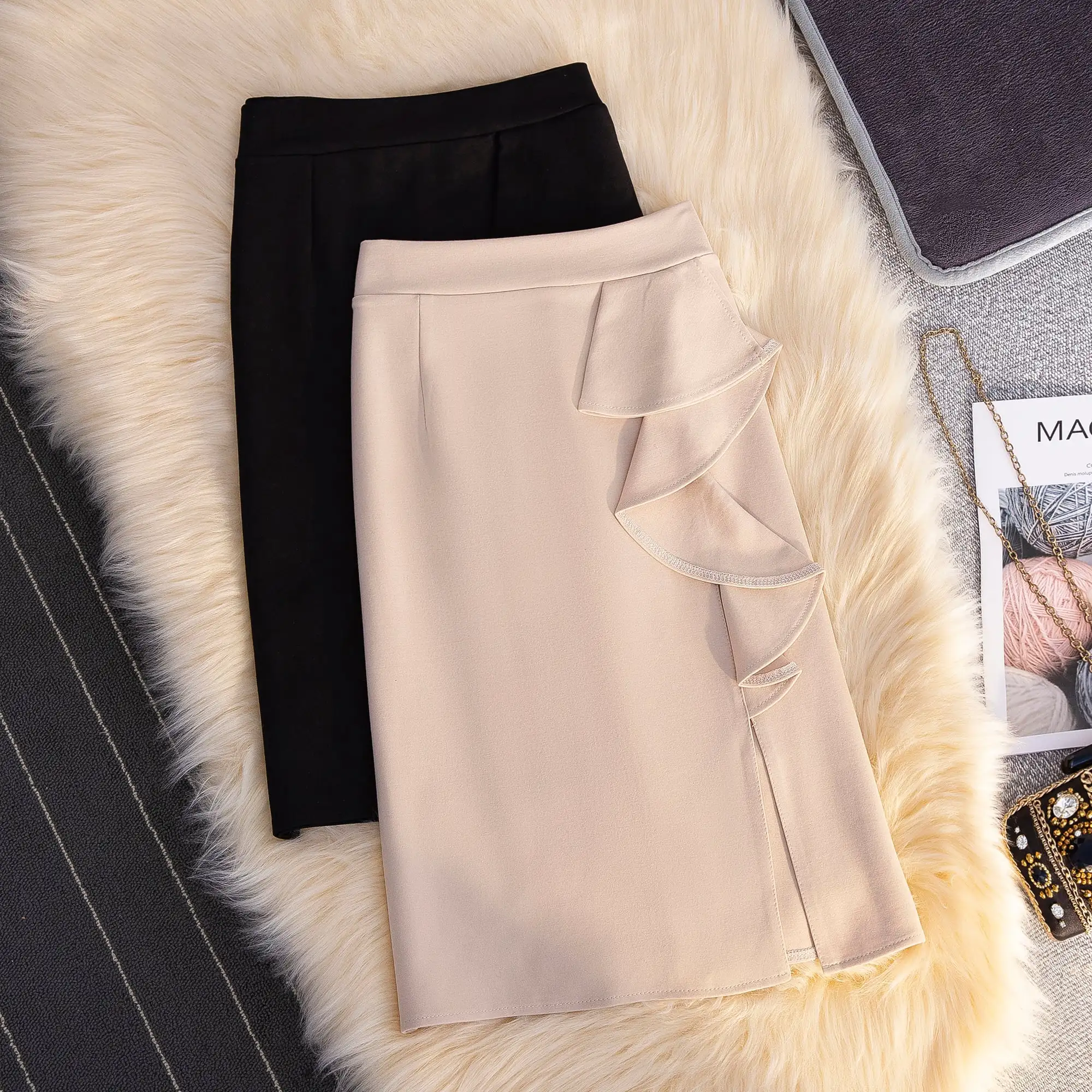 ボトムス スカート 2色展開 ペプラム 通勤 無地 デザイン感