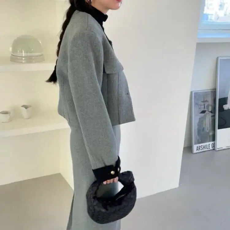 セットアップ ジャケット+スカート 2色展開 エレガント 通勤 スリット 長袖