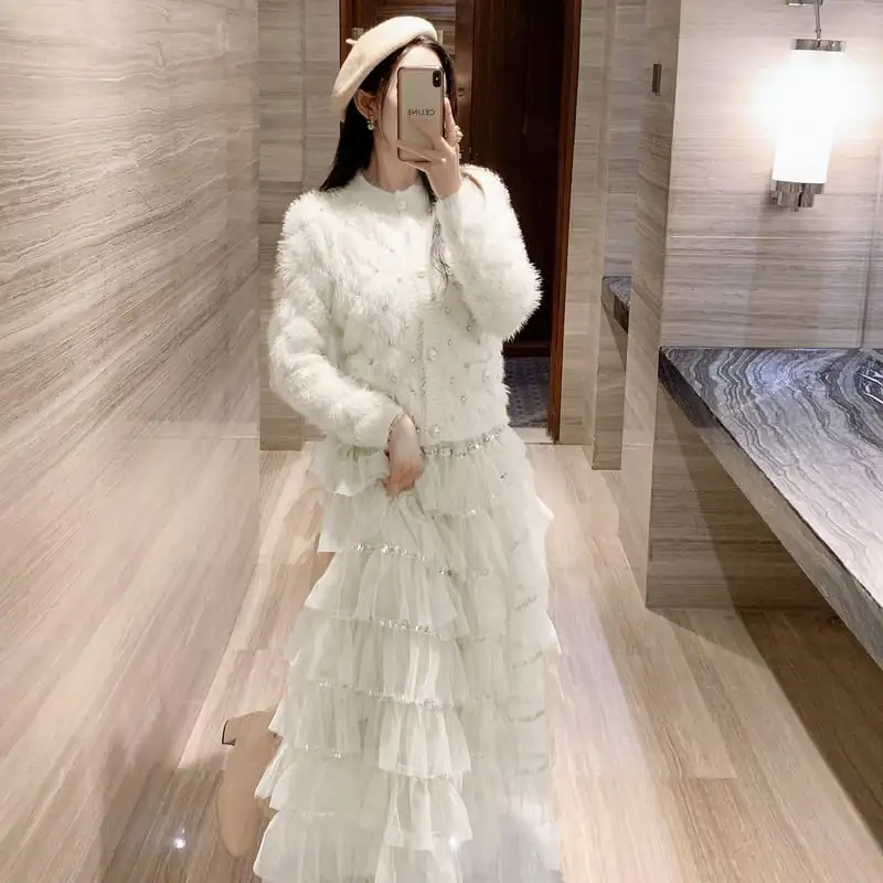 セットアップ セーター+スカート 2色展開 ラインストーン ライトベージュ ライトブラウン