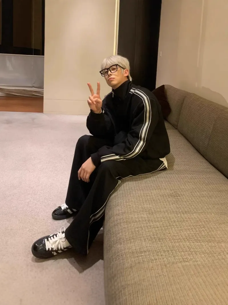 セットアップ トレンド カジュアル 合わせやすい ルーズ スタンドネック トレーナー+ボトムス