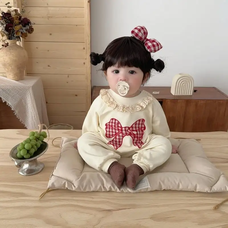 【66-100cm】レッド蝶結びプリントロンパース