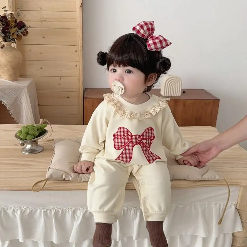 【66-100cm】レッド蝶結びプリントロンパース