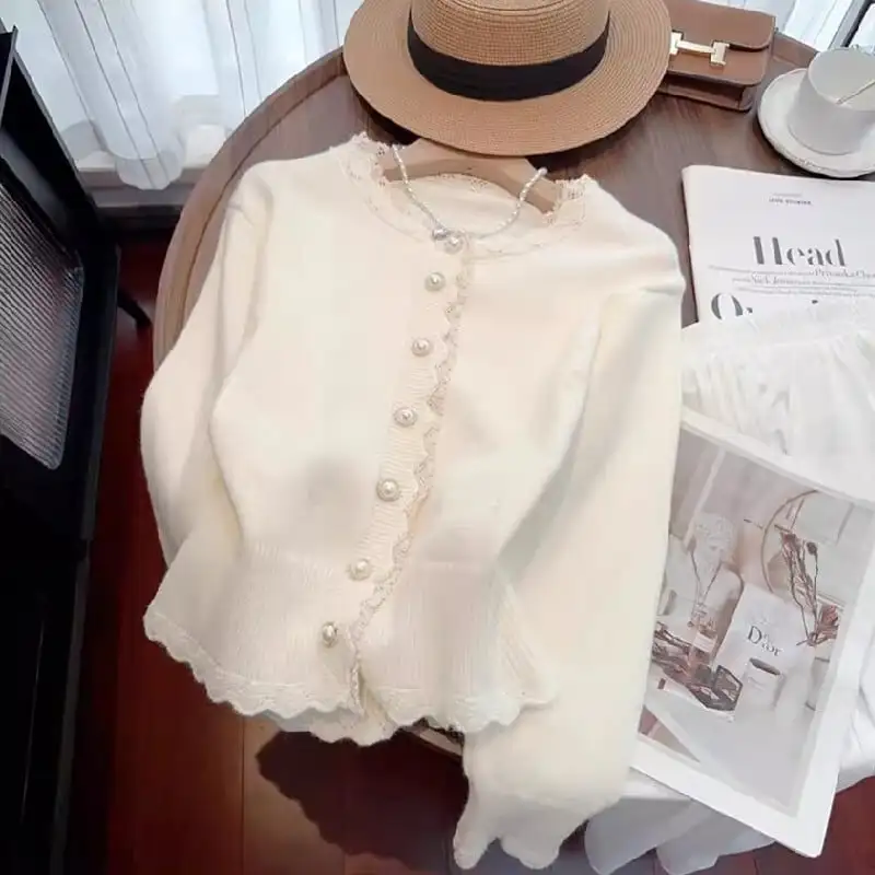 トップス セーター 2色展開 長袖 着心地良い シンプル 刺繡