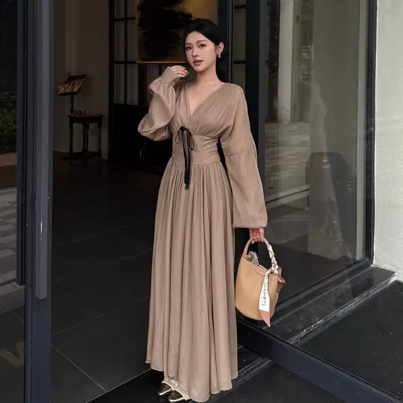 ワンピース Vネック バックリボン ランタンスリーブ ライトブラウン