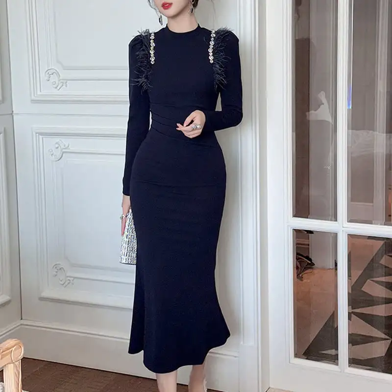 ワンピース デザイン感 長袖 タイト 細見え