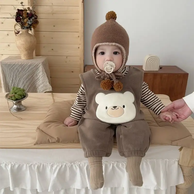 【66-100cm】暖かいビッグベアサロペット＆Ｔシャツ