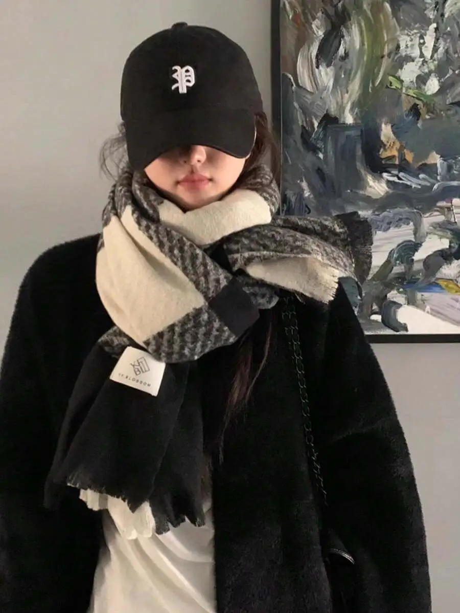 ブラック&ホワイト チェック柄  秋冬 マフラー