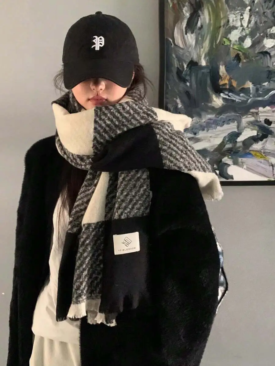 ブラック&ホワイト チェック柄  秋冬 マフラー