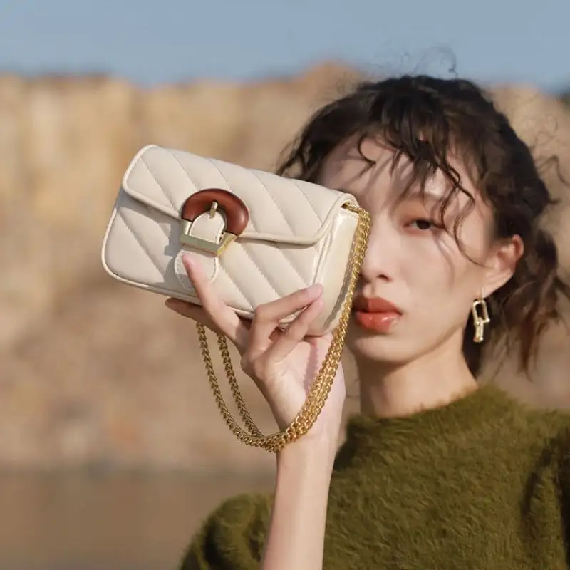 ショルダーバッグ チェーンバッグ PU 上品らしく 3色展開 カジュアル 配色