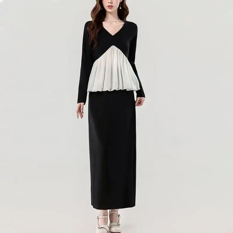 セットアップ Vネック ペプラム トップス+スカート デザイン感 ブラック