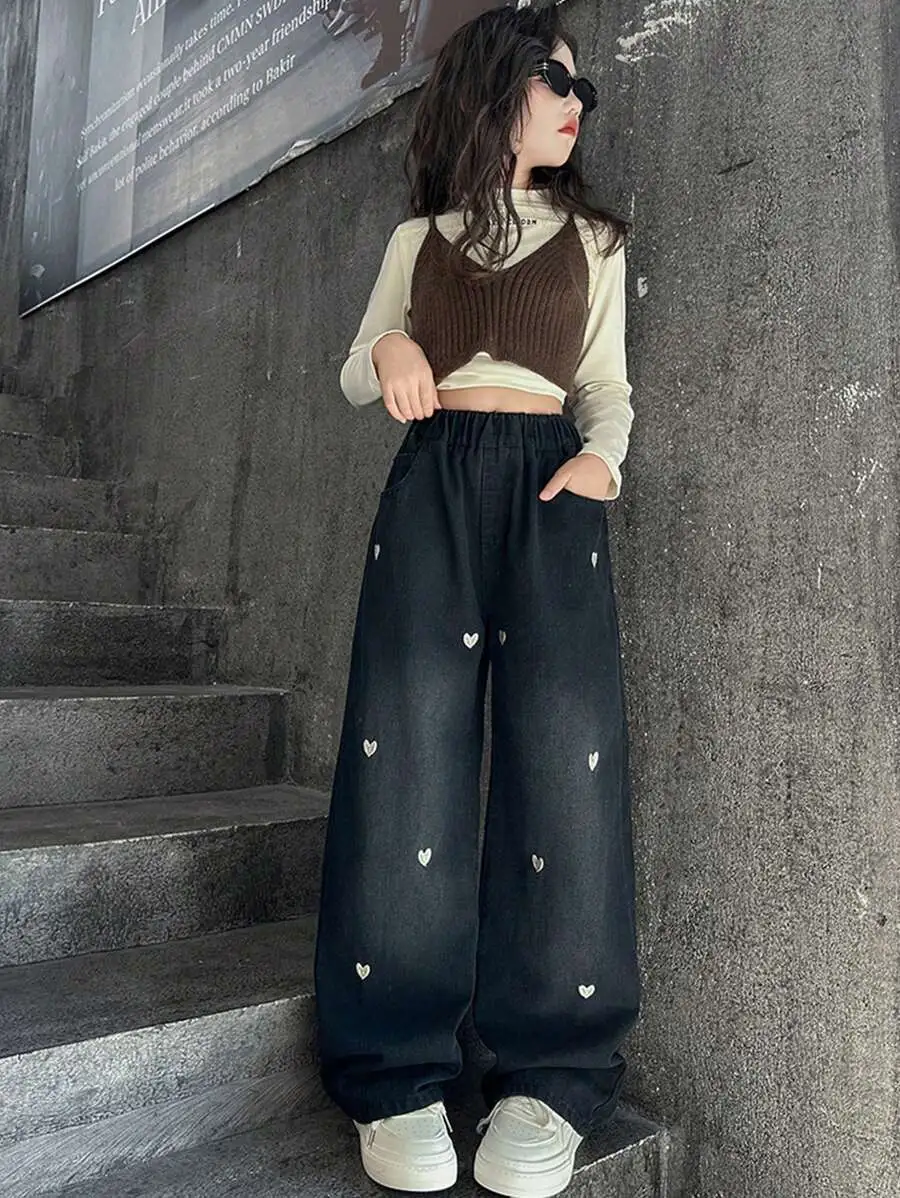 【110-150cm】ハート柄 刺繍 ワイドレッグ ジーンズ