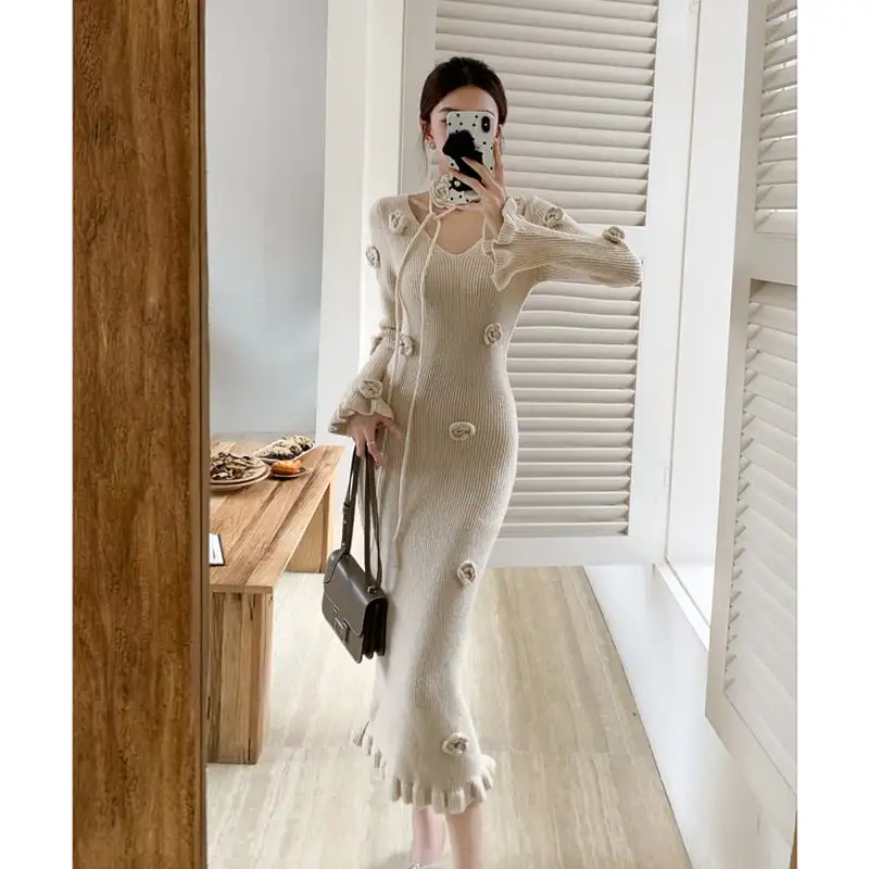 ワンピース ニット 気質溢れる 立体フラワーデザイン ダークベージュ