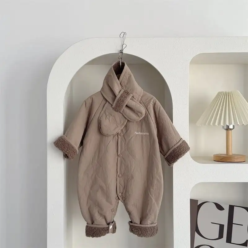 【66-90cm】冬新作　暖かい防寒ロンパース＆マフラー