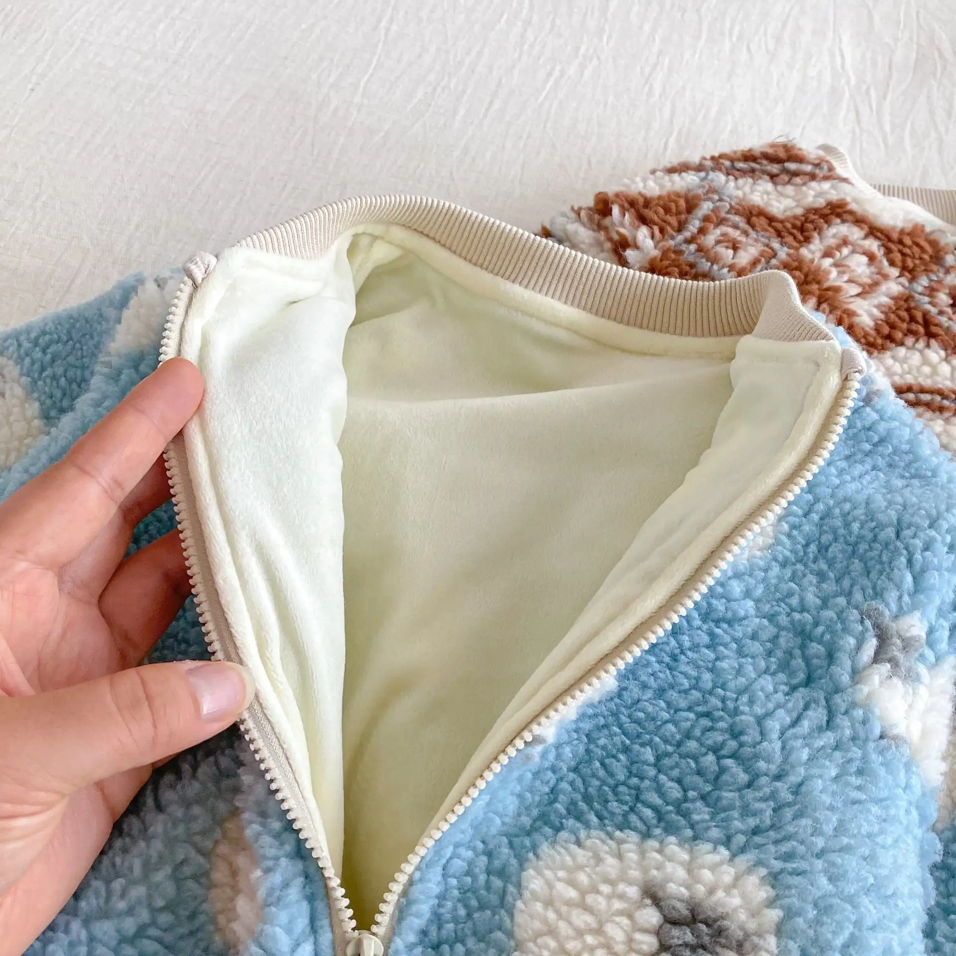 【66-90cm】暖かいヒツジ柄ロンパース＆帽子