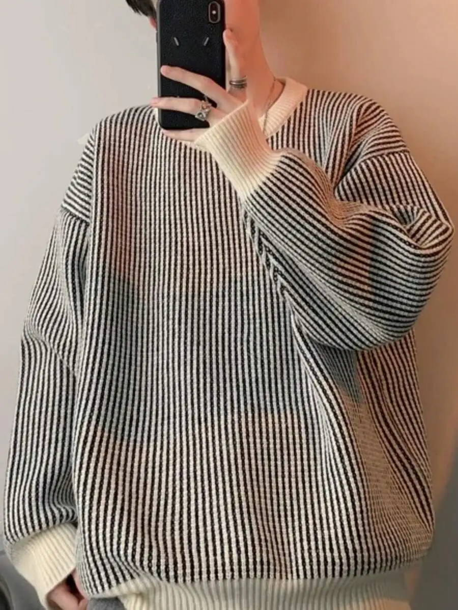 ラウンドネック ルーズフィット プルオーバー ニットセーター