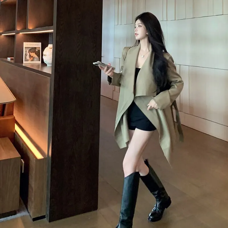 アウター トレンチコート ビッグラペル ミドル丈 抜け感 気質溢れる