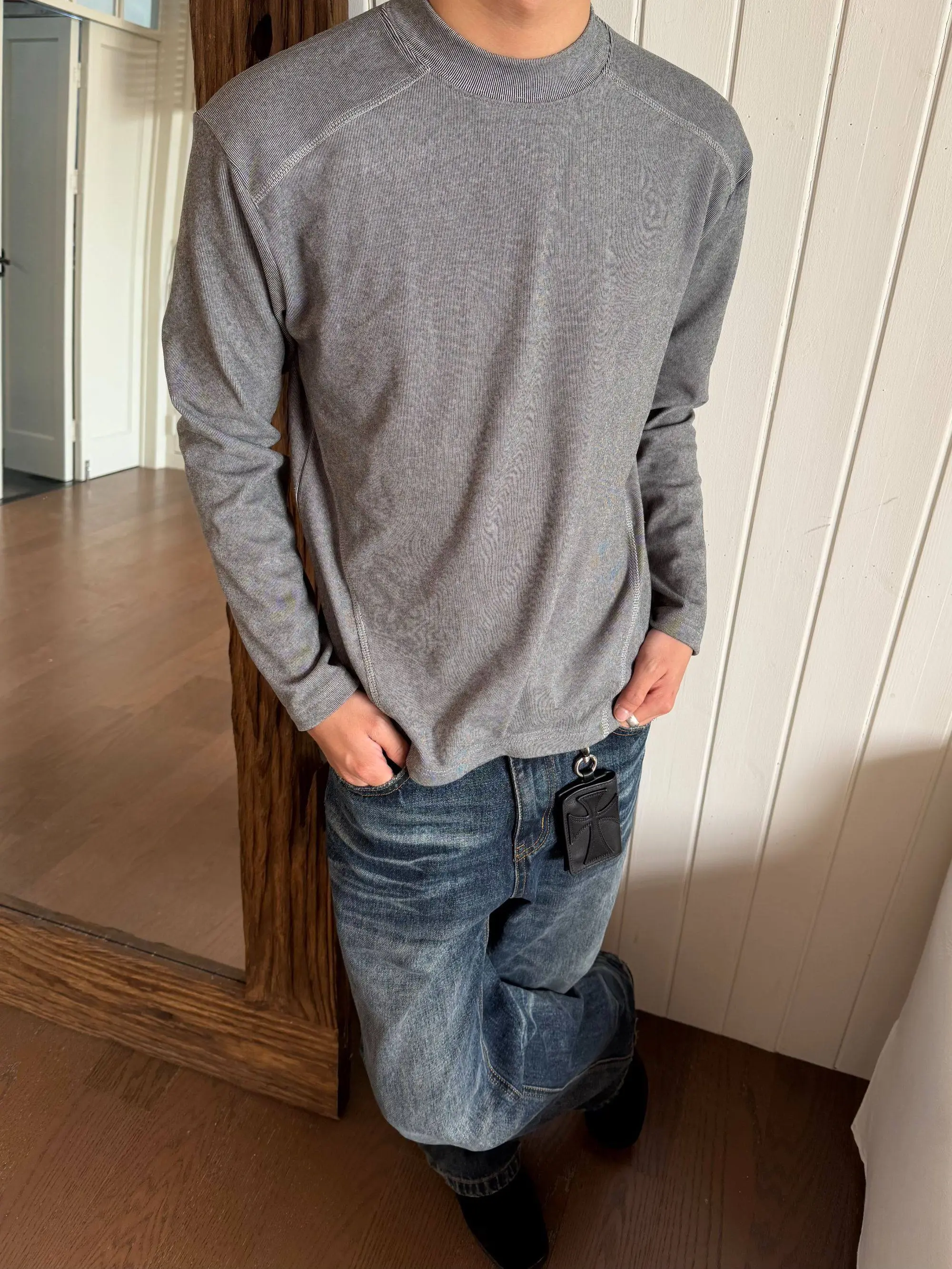 レトロ ラウンドネック 合わせやすい 人気 長袖 Tシャツ