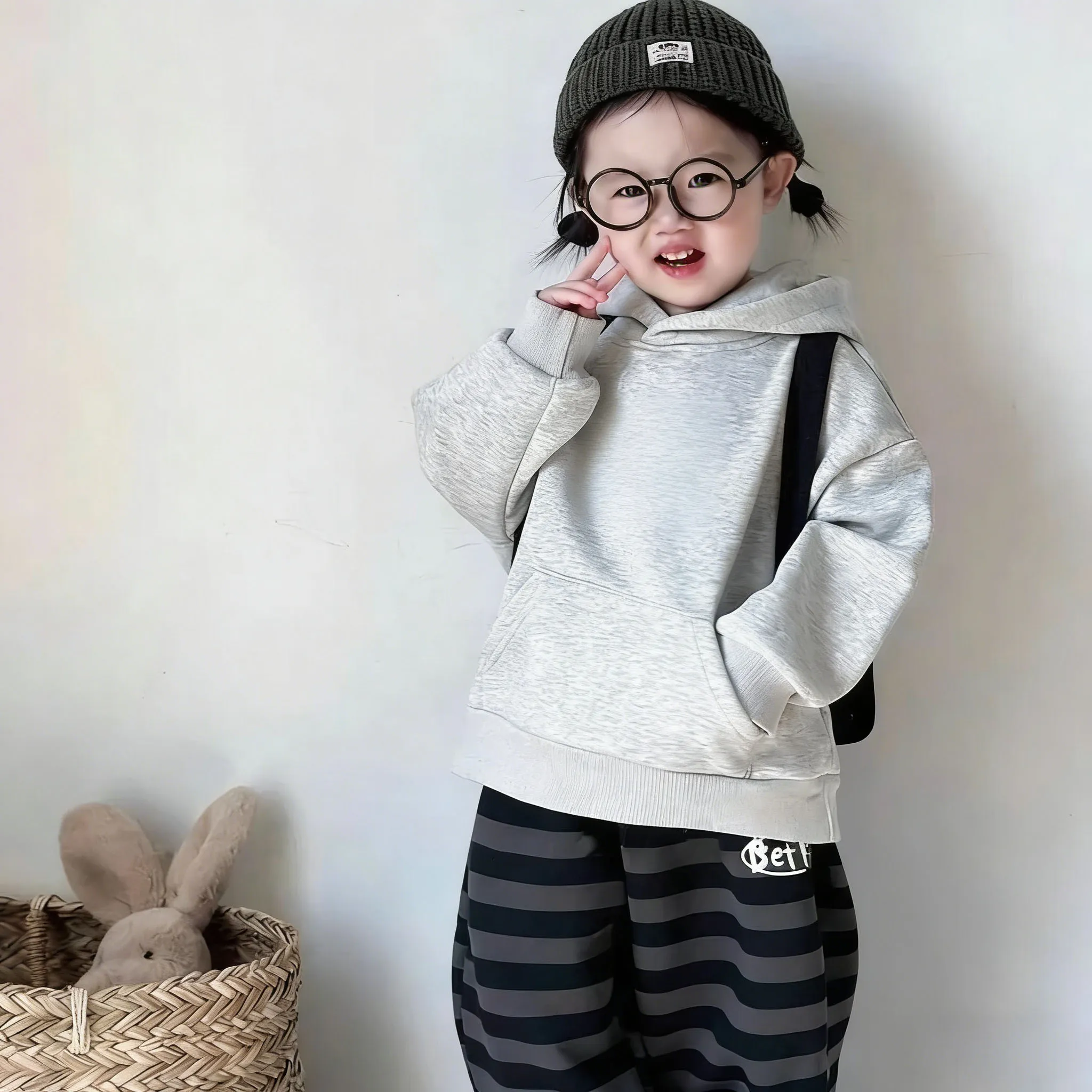 【90-160cm】存在感アップ おしゃれ カジュアル 合わせやすい 女の子 フード付き パーカー