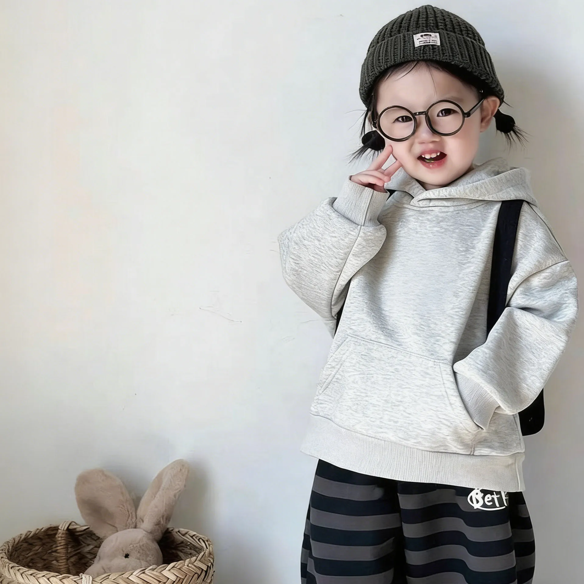 【90-160cm】存在感アップ おしゃれ カジュアル 合わせやすい 女の子 フード付き パーカー